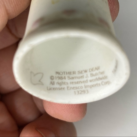 Precious Moments Thimble - Picture 2 of 4